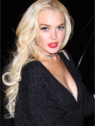 Lindsay Lohan Parties Before Heading to Jail