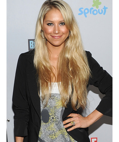 Anna Kournikova Leaving "The Biggest Loser"