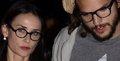 Demi Moore To Divorce Ashton Kutcher