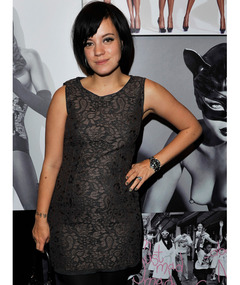 Lily Allen Welcomes Baby Daughter!