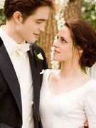 Breaking Dawn: See Bella In Her Wedding Dress!