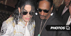 Snoop Dogg -- Partying with Fake MJ & FLEXIBLE Half Naked Chicks