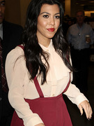 Kourtney Kardashian: I'm Pregnant!