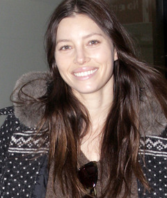 Jessica Biel Caught Without Makeup!