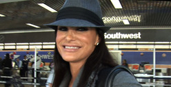'Nailin' Pailin' Star Lisa Ann -- Desperately Seeking a Date