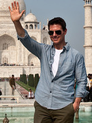 Photos: Tom Cruise Visits Taj Mahal