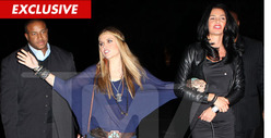 Brooke Mueller -- First Night Out After Arrest [PHOTOS]