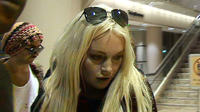 121411_lindsay_still