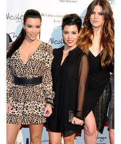Fans Go Absolutely Nuts for Kardashians in Las Vegas