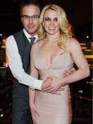 Britney Spears' Engagement Ring -- How It Stacks Up