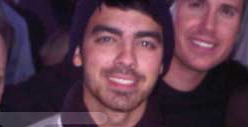 Joe Jonas -- Rushed to the Hospital with Pain in the Abs