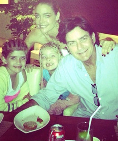 Charlie Sheen & Denise Richards: Their Family Vacation Pics!
