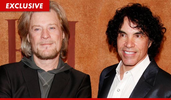 Hall and oates the singles zip