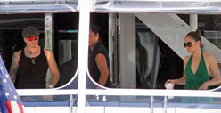 Jennifer Lopez & Boy Toy Casper Smart -- Yacht Si!