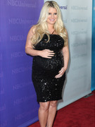 Jessica Simpson: Little Black Dress, Big Baby Bump!