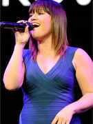 Kelly Clarkson to Star in a New Singing Competition Show!