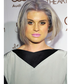 Kelly Osbourne's Makeup Disaster!