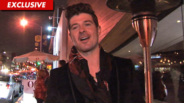 0121_robin_thicke
