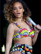 Rihanna, Coldplay to Perform Together at Grammys