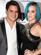 Katy Perry Makes Red Carpet Return