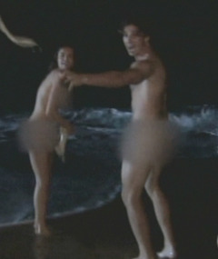 "Bachelor" Ben Flajnik Goes Skinny Dipping on Secret Date!