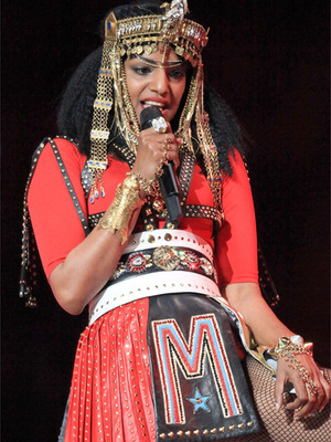 Apologies from NFL, NBC after M.I.A. flips bird