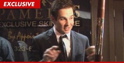 'Final Destination 3' Star Ryan Merriman -- Booze Class Express