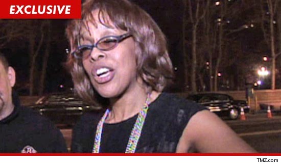 0211_gayle_king_tmz_EX
