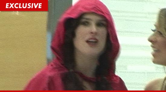0214_rumer_willis_tmz2_EX