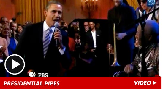 0222_brack_obama_presidential_pipes