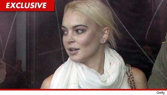 1020-lindsay-lohan-getty-scratch-ex-credit