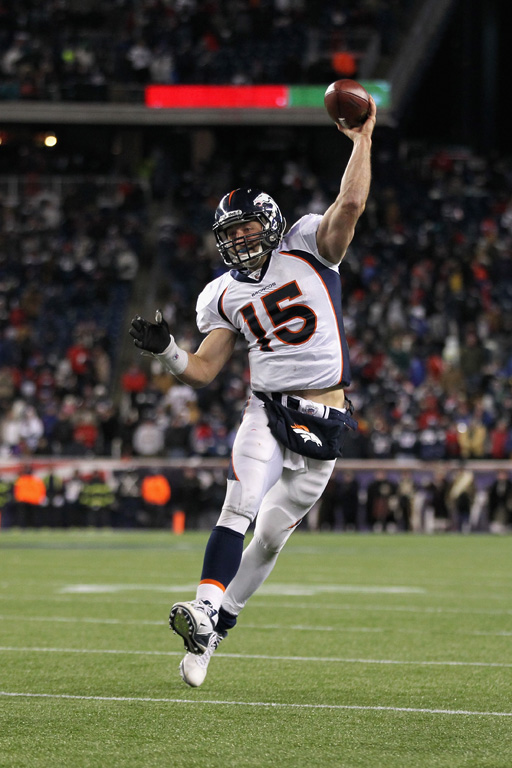Tim Tebow -- Footballin' - (Getty)