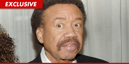 0330_maurice_white_EX-02