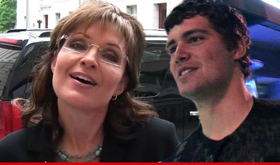 0405_sarah_palin_levi_johnston_tmz