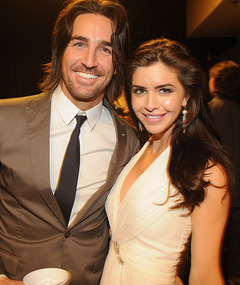 Video: Country Singer Jake Owen Proposes to Lacey Buchanan On Stage!