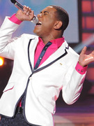 Joshua Ledet Gets Standing Ovation & Fantasia B-Day Message!