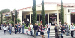 Fur Protestors Gather at Kardashian Store [PHOTO]
