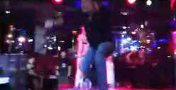 Vince Neil -- Coolest Stage Fall Recovery Ever