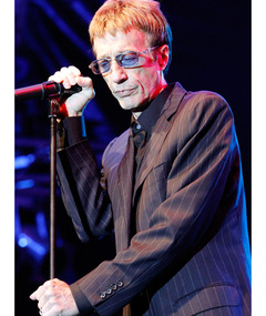 Robin Gibb Passes Away After Long Cancer Battle