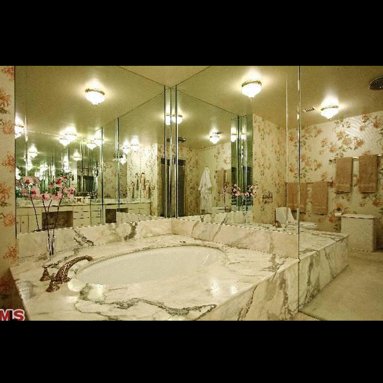 Lauren Conrad's New Home in the Hills!