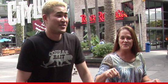 0419_thomas_beatie_wife_01