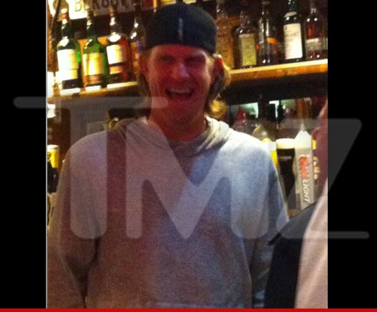Jered Weaver partying at a dive bar after pitching no-hitter!!!