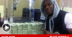 Floyd Mayweather -- Money Shot Proves Ultimate D-Baggery