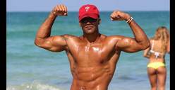 Shemar Moore -- Just Flexing 