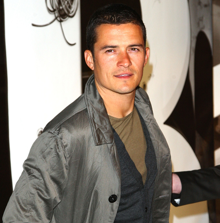Stare at Orlando Bloom