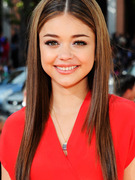 "Modern Family" Star Sarah Hyland Undergoes Kidney Transplant
