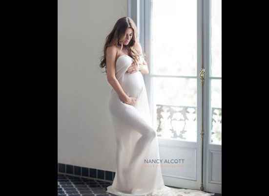 0515_rachel_uchitel_baby_birth_bw