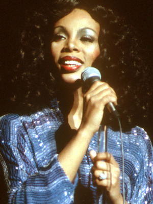 Celebrity Fans React to Donna Summer's Death