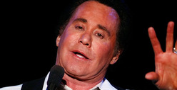Wayne Newton -- Accused of Creepy Old Man Kisses
