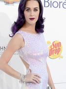 Billboard Music Awards: Best & Worst from the Red Carpet